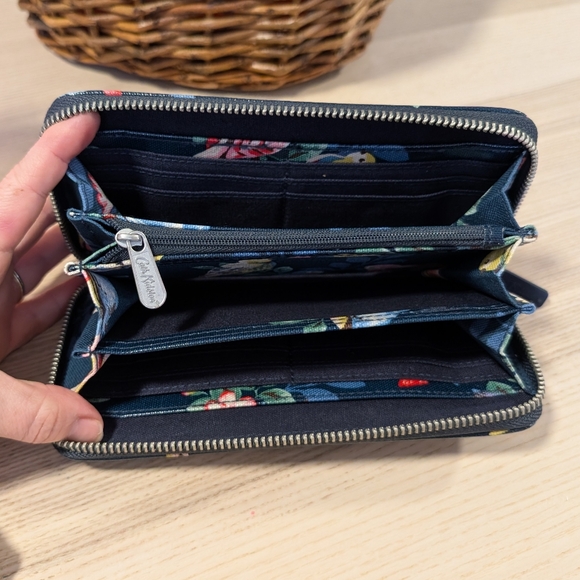Cath Kidston Wallet Zip Continental Blue Flowers Birds Zip Around - Picture 3 of 3